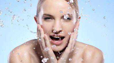 自制化妆水 简单实用的八款化妆水方法推荐