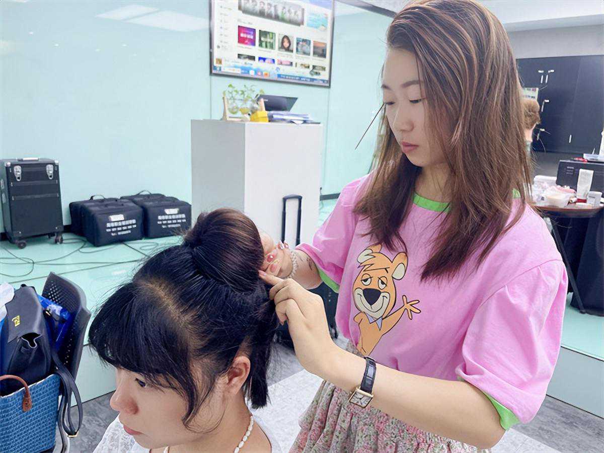 长沙化妆学校前十名，化妆学校排行榜！