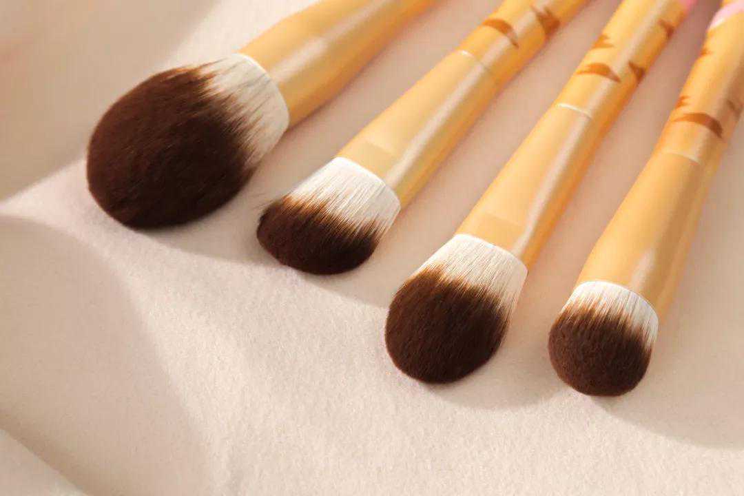 你不是不会化妆，只是化妆刷没用对！一篇关于化妆刷的干货文