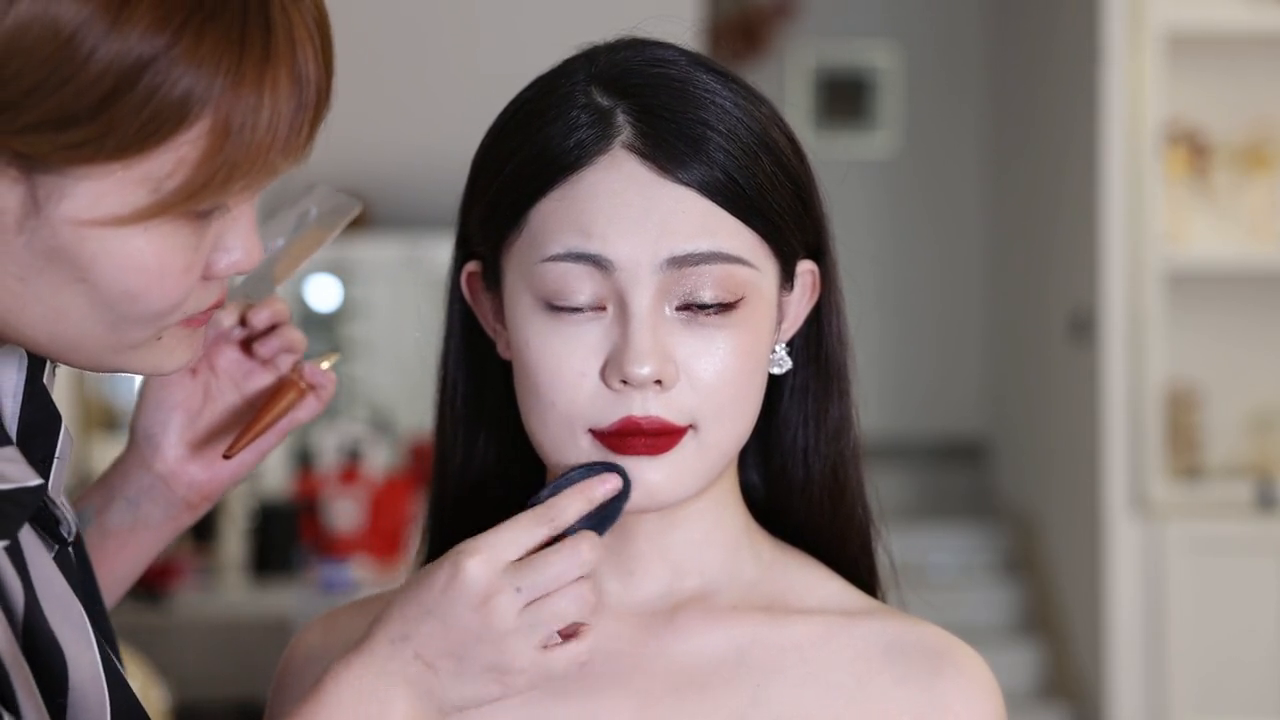 底妆详细讲解！#化妆前vs化妆后