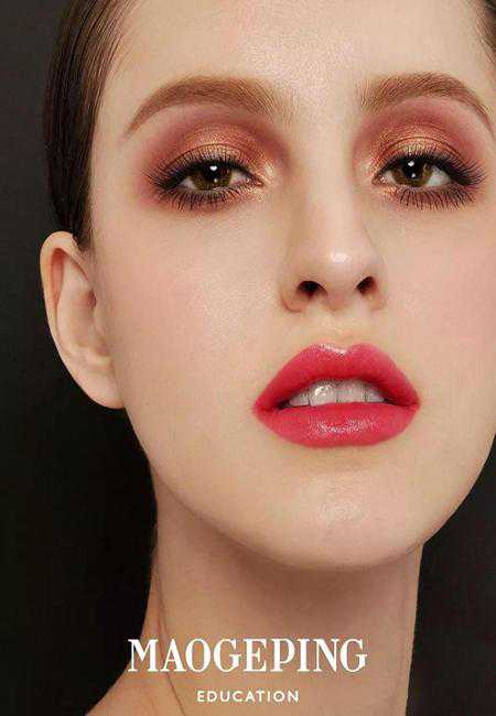 如何成为一个优秀化妆师？论一个化妆师的自我修养