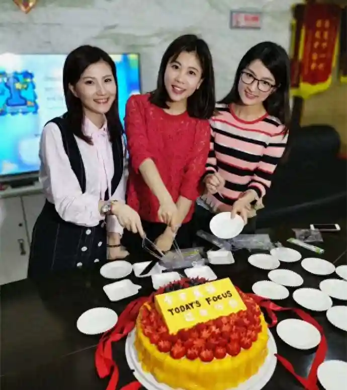 《今日关注》主持人马粤慧，39岁依然青春靓丽，至今感情成谜