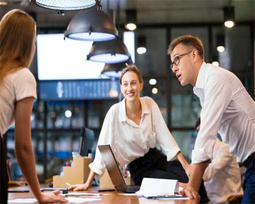 从珀莱雅到上海家化，“流量霸权”正成为中国化妆品头号威胁