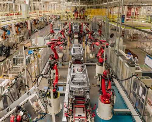 防晒排行榜 | 周冬雨泰国暴晒粉底色号1度没增？黄晓明狂发防晒霜之王