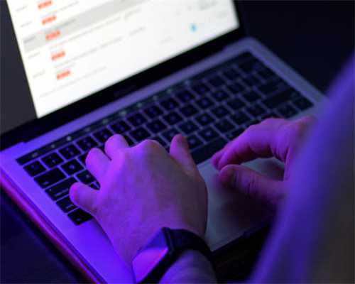 这些眼霜，由内而外修复眼部肌肤，提拉紧致肌肤，让肌肤恢复弹性