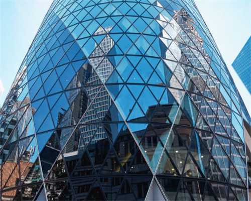 汤姆福特创意总监离任