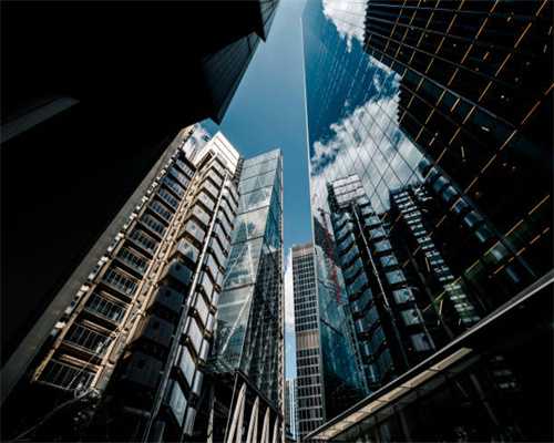 细节满满！习近平总书记等中央政治局常委同中外记者见面会采访手记