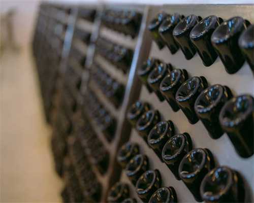 眼霜哪个品牌能帮助淡化黑眼圈，让双眼流露明亮又迷人的神采？