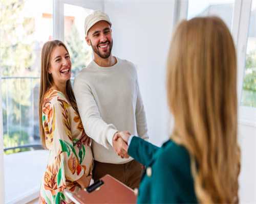 秋冬还画传统猫眼线？李沁杨幂冬雨的小猫眼线让你眼妆美得更带劲