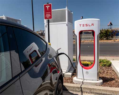 16岁就该用你知道吗？全网零差评的“小熨斗眼霜”，用完怎么笑都不显老