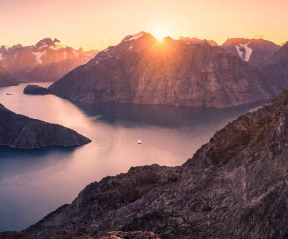 爆火的无印良品和肌研极润，平价化妆水保湿修复谁更强？